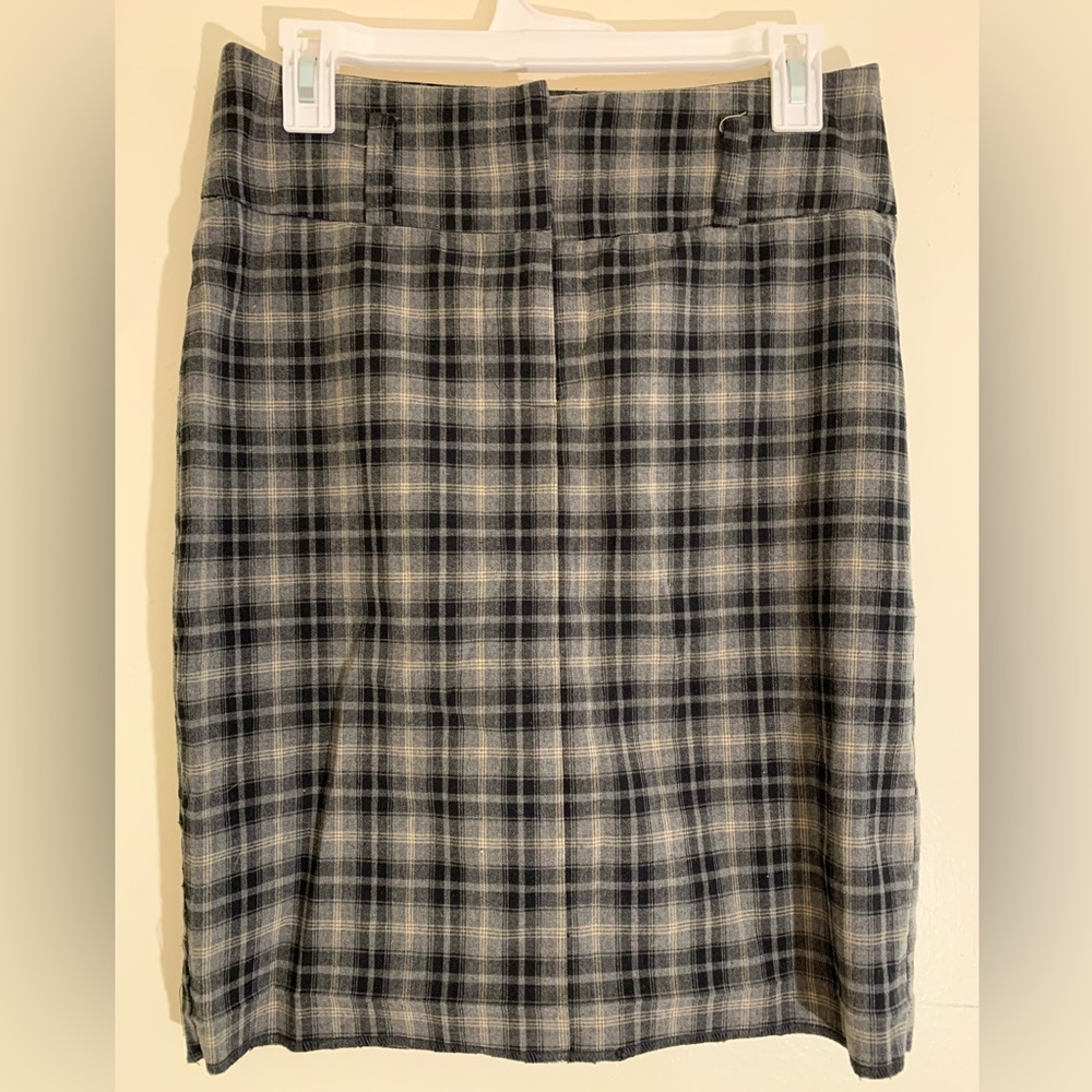 Women’s Plaid Skirt Size 7